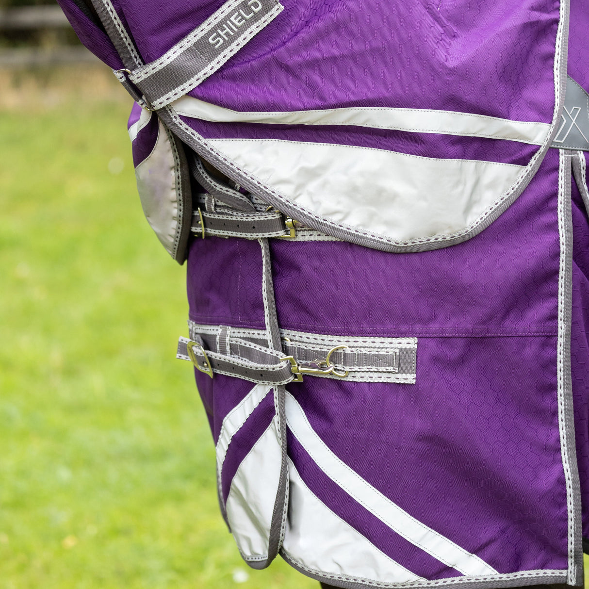 DefenceX Shield 0g Turnout Rug with Detachable Neck