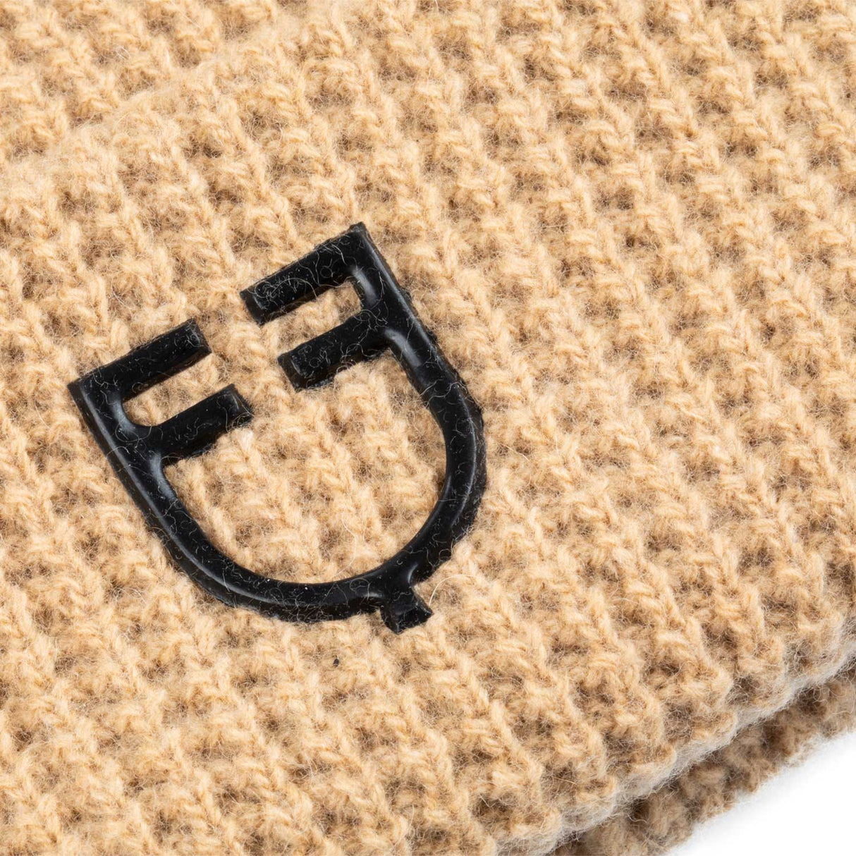 Equestro Unisex Ribbed Wool Beanie With Logo #colour_beige