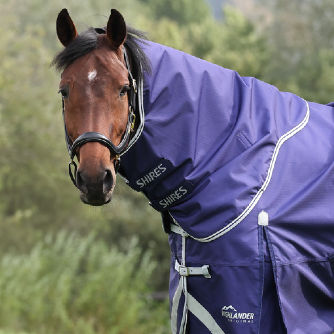 Shires Highlander Original Lite Neck Cover #colour_navy'