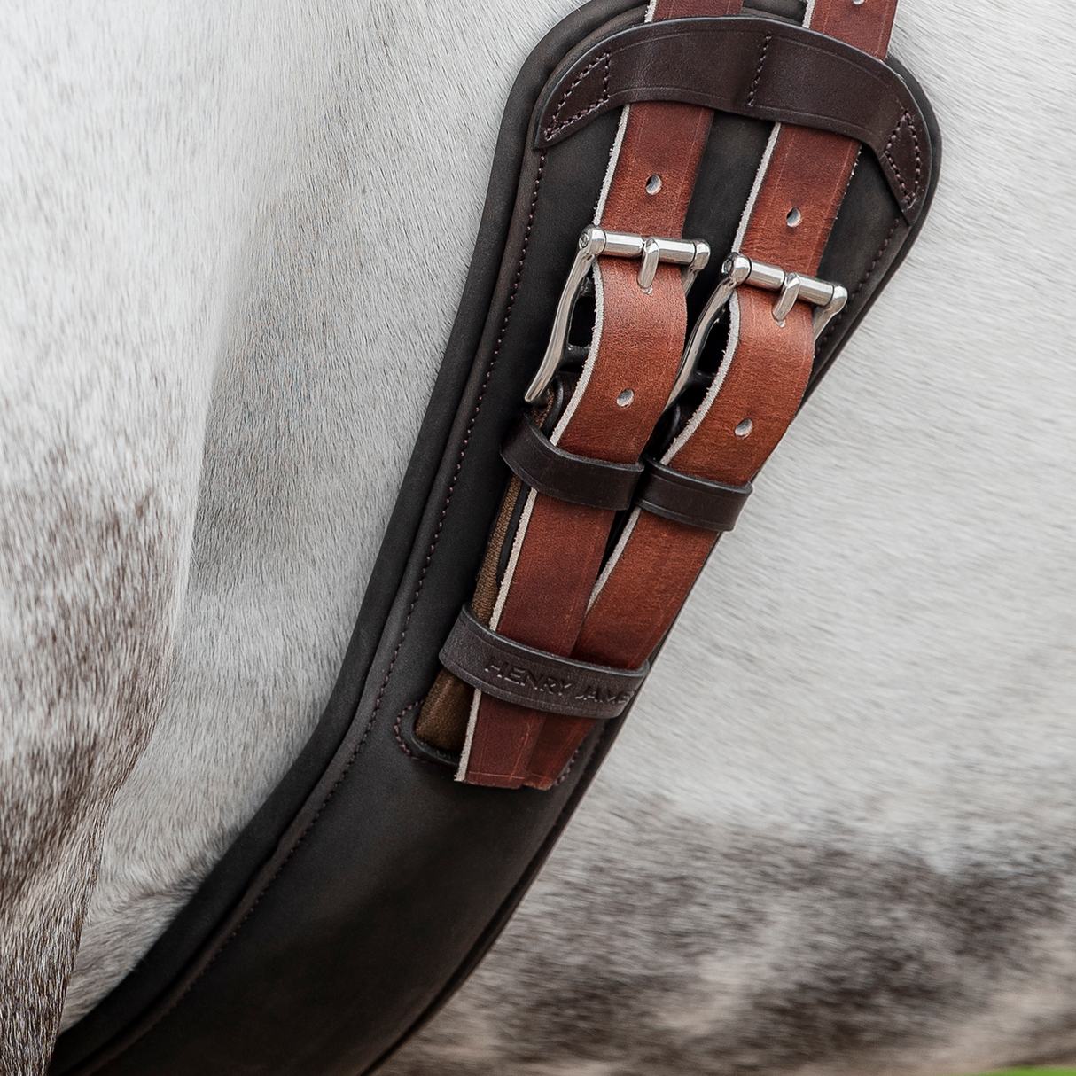 Henry James Symmetry Anatomic Short Girth #colour_havana-brown