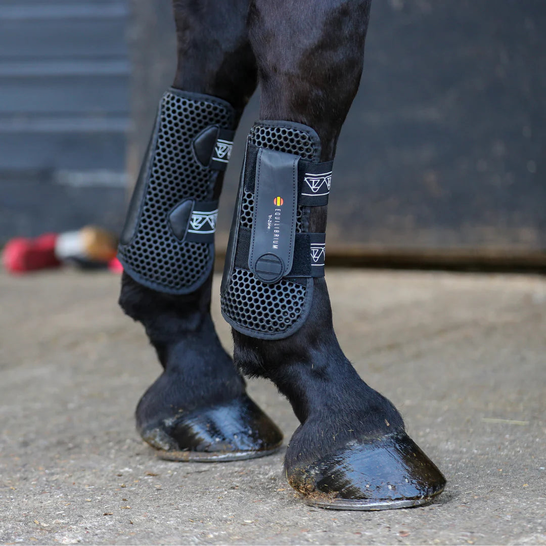 Equilibrium Tri-Zone Open Fronted Boots #colour_black