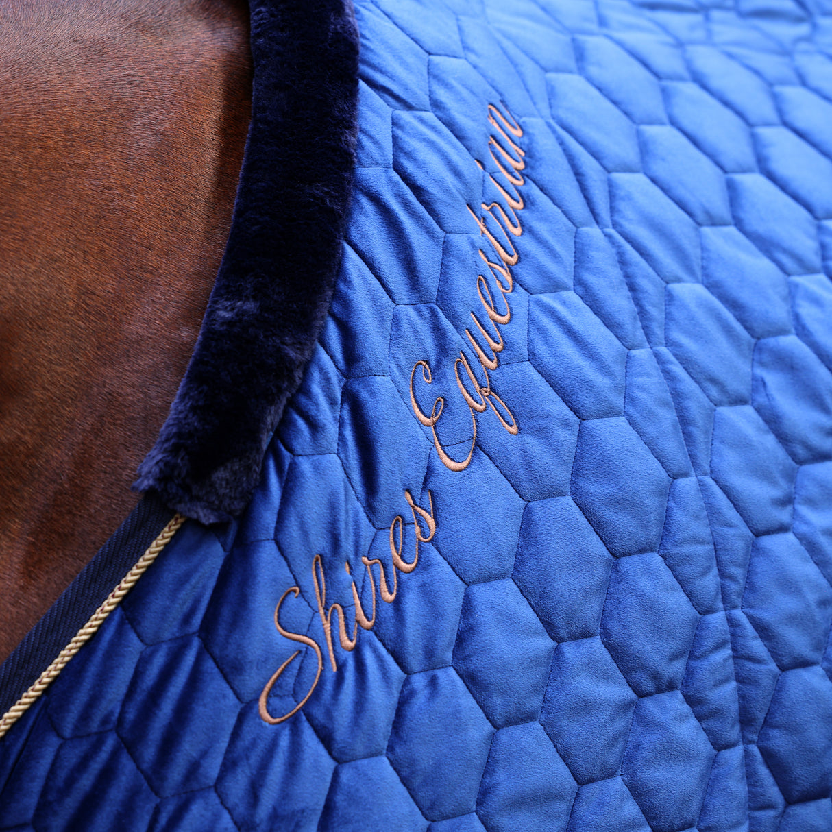 Shires Deluxe Quilted Show Rug #colour_navy